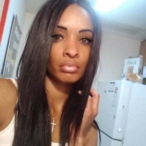 Meet your Posher, Kindra